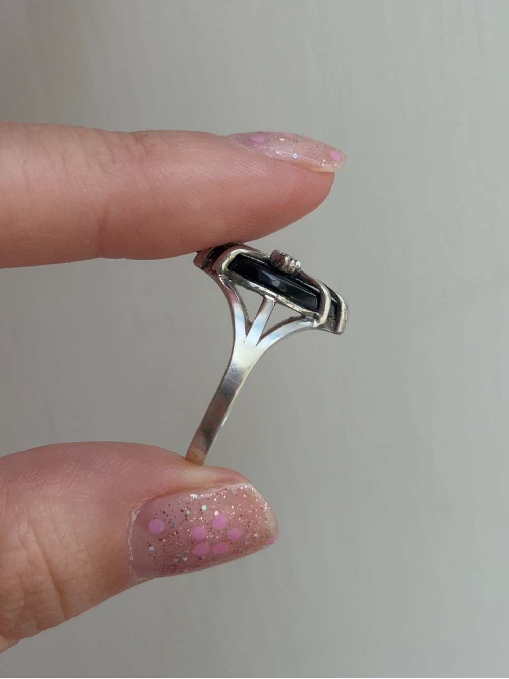 Sterling Silver Vintage Art Deco Black Onyx Gemstone Diamond Navette Ring - Picture 7 of 9